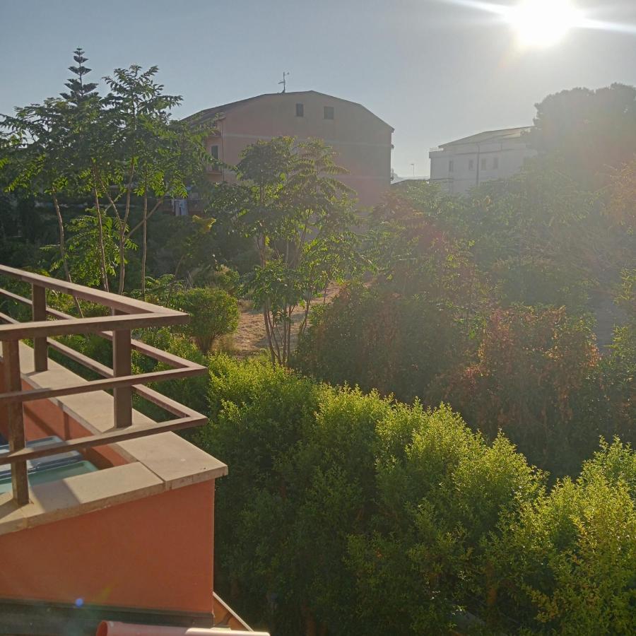 Appartamento 5 Palme Siderno ภายนอก รูปภาพ